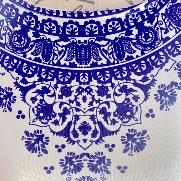 Vintage Floral Shift Dress - Picture 2 of 5